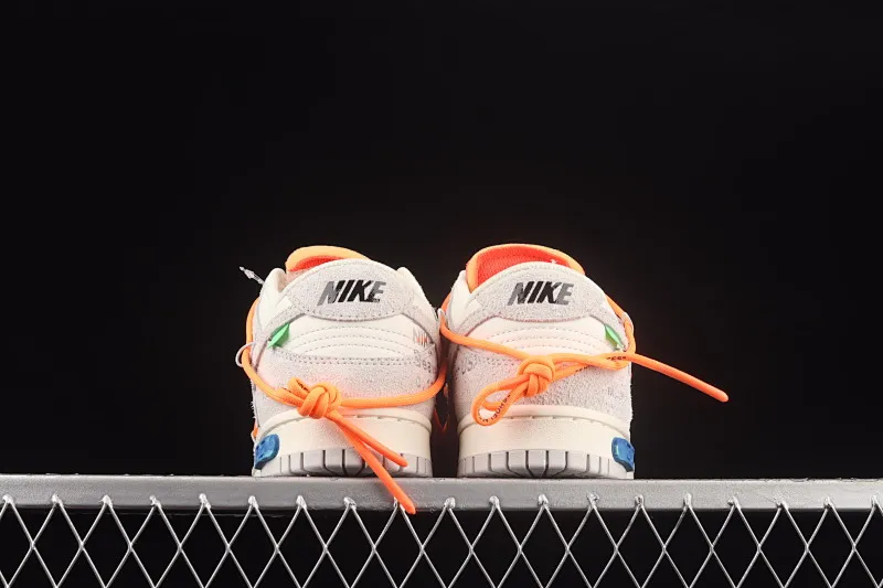 All Categories Nk SB Dunk Series Nk SB Dunk Low Low-top Sneakers Pure Original Version OF x Nk Dunk Low OW Suede SB Smash Backboard Fashion Casual Sneakers DJ0950-116